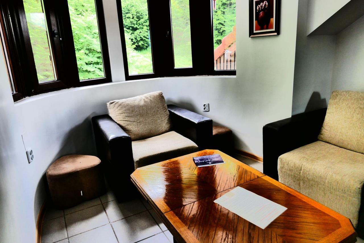 Hotel Pensiunea Roua Florilor Anina Exteriér fotografie